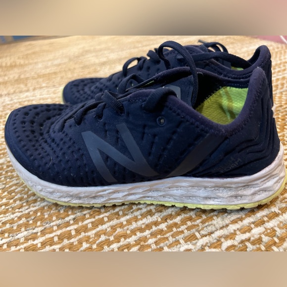 New Balance Fresh Foam Crush Womens Size 6 1/2 - Picture 2 of 8